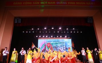 Đặc sắc chương trình nghệ thuật “Hương Sen nguồn cội – Rạng rỡ tên Người”